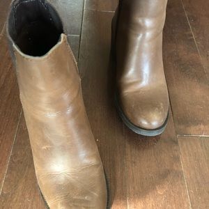 Aldo ankle boots brown 6.5 $50
